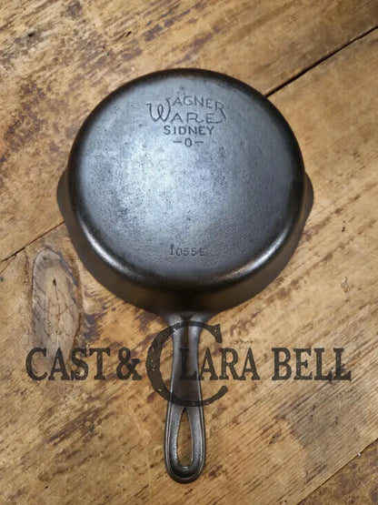 Great saute skillet! Wagner Ware #5 cast iron Skillet with Stylized Logo and Smooth Bottom 1055 E. SC24 Skillet