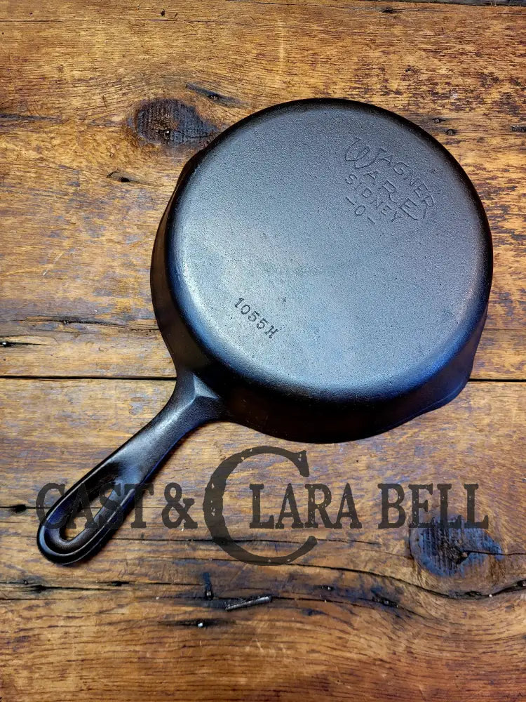 Great Saute Skillet! Wagner Ware #5 Cast Iron Skillet With Stylized Logo And Smooth Bottom 1055 H.