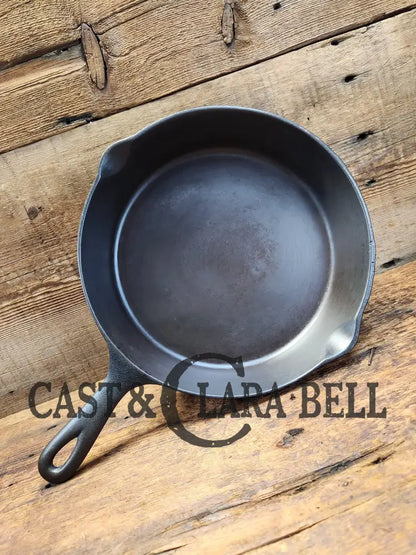 Great Skillet And Awesome Story! 1920’S Chicago Hardware Foundry #8 ’Diamond’ Skillet