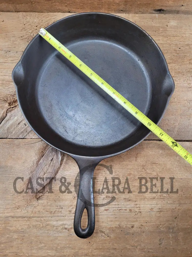 Great Skillet And Awesome Story! 1920’S Chicago Hardware Foundry #8 A ’Diamond’ Sc24 Skillet