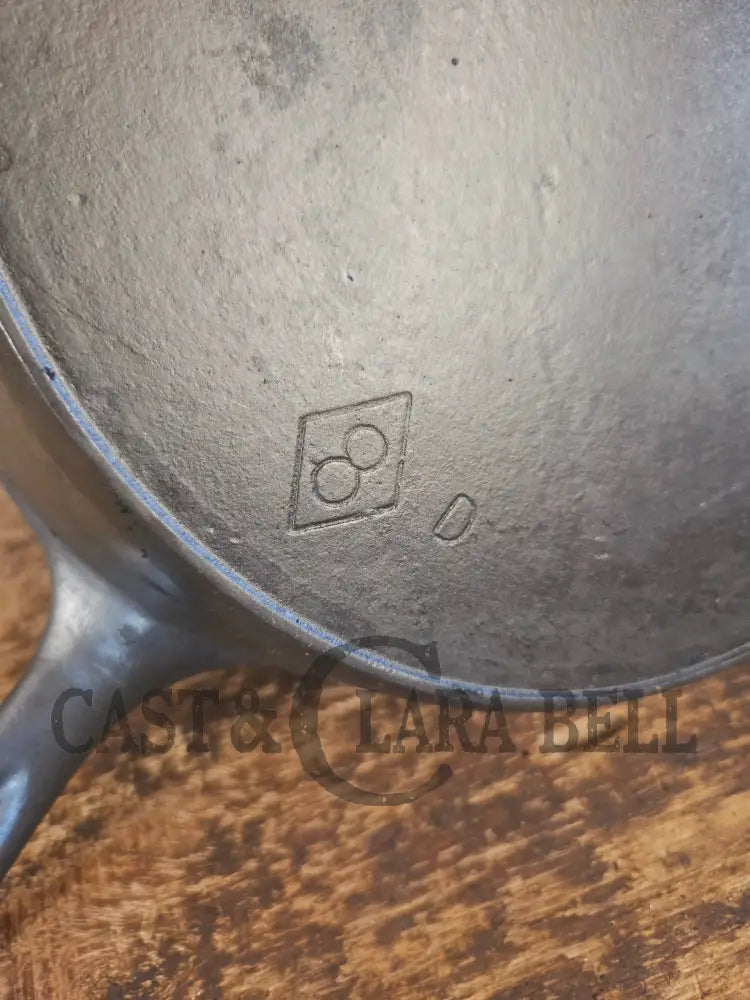 Great skillet and awesome story! 1920’s Chicago Hardware Foundry #8 D ’Diamond’ skillet - Skillet