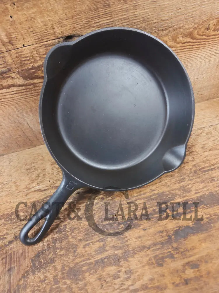 1930’s Griswold #5 Cast Iron Skillet with Large Block Logo 724 B - Skillet