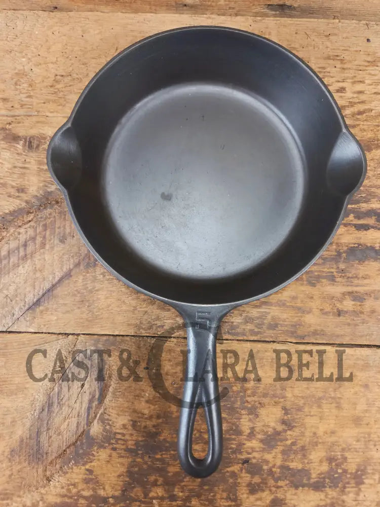 1930’s Griswold #5 Cast Iron Skillet with Large Block Logo 724 B - Skillet