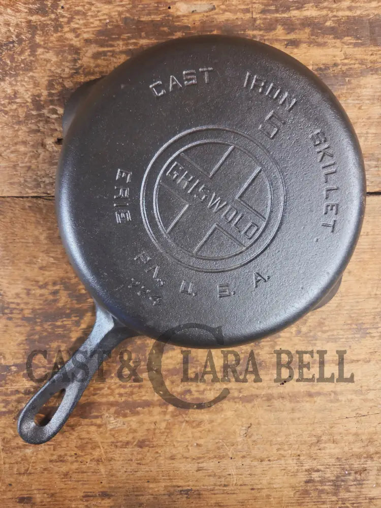 1930’s Griswold #5 Cast Iron Skillet with Large Block Logo and Smooth Bottom 724. Awesome sauté skillet! - Skillet