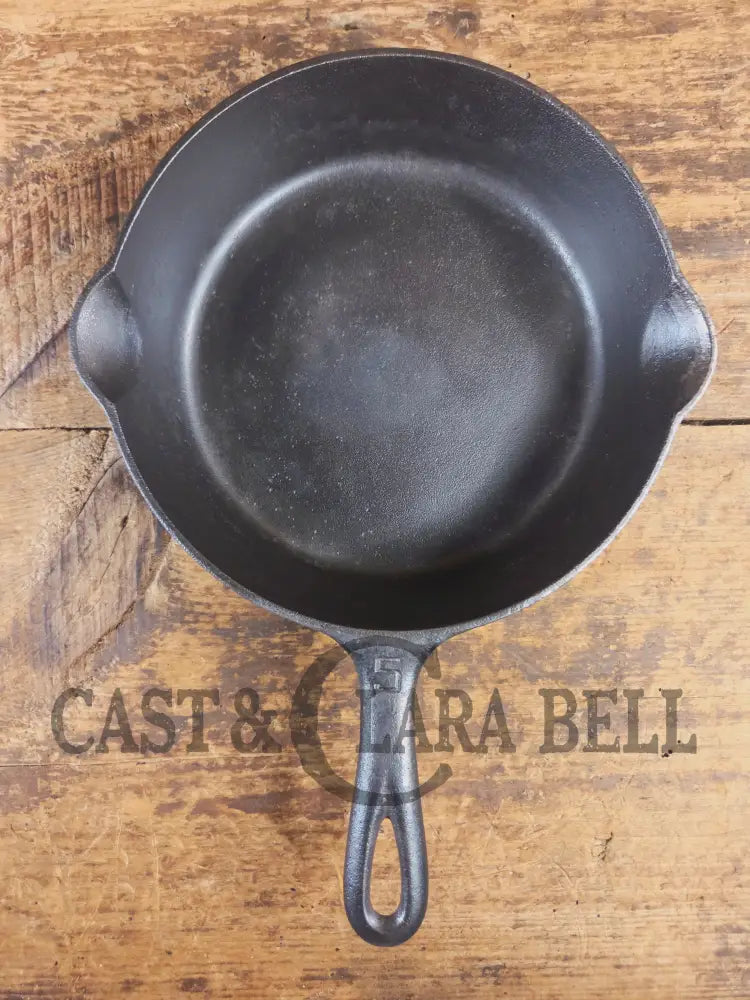 1930’s Griswold #5 Cast Iron Skillet with Large Block Logo and Smooth Bottom 724. Awesome sauté skillet! - Skillet