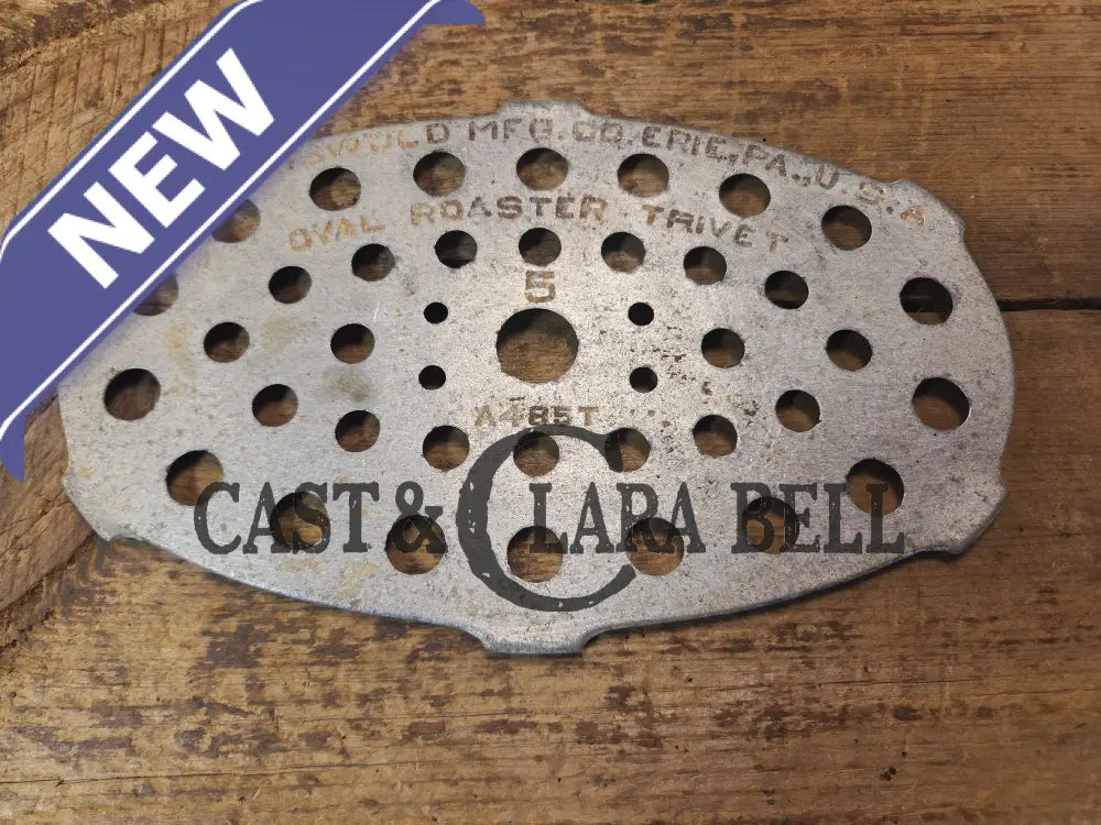 Griswold #5 Oval Roaster Trivet. Cleaned lightly see desc. #A485T Aluminum trivet. Perfect for either cast iron or