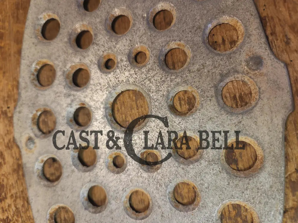 Griswold #5 Oval Roaster Trivet. Cleaned lightly see desc. #A485T Aluminum trivet. Perfect for either cast iron or