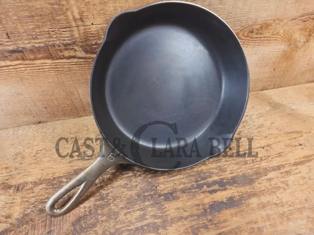 Griswold #6 Skillet with Duo-Chrome finish Large Block Logo and Smooth Bottom 699 D - Skillet