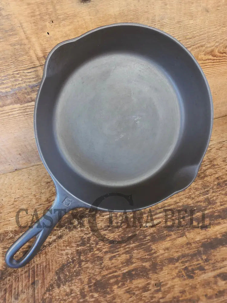 1920’s Griswold #6 Skillet with Large Block Logo and Smooth Bottom 699 D - Skillet