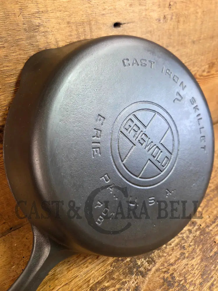 Griswold #7 Skillet with Large Block Logo and Smooth Bottom 701 B Early Handle - Skillet