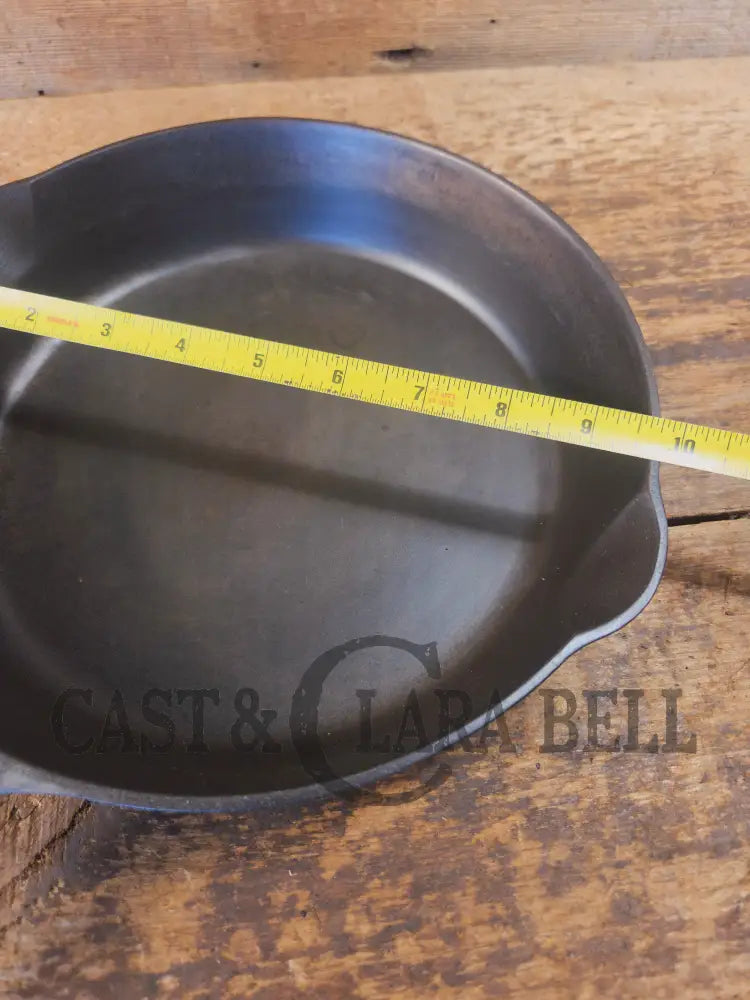Griswold #7 Skillet with Large Block Logo and Smooth Bottom 701 D Flat Handle - Skillet