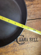 Griswold #8 Cast Iron Skillet Small Block Groove Handle 704 F Skillet