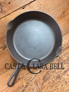 Griswold #8 Cast Iron Skillet Small Block Groove Handle 704 F Skillet