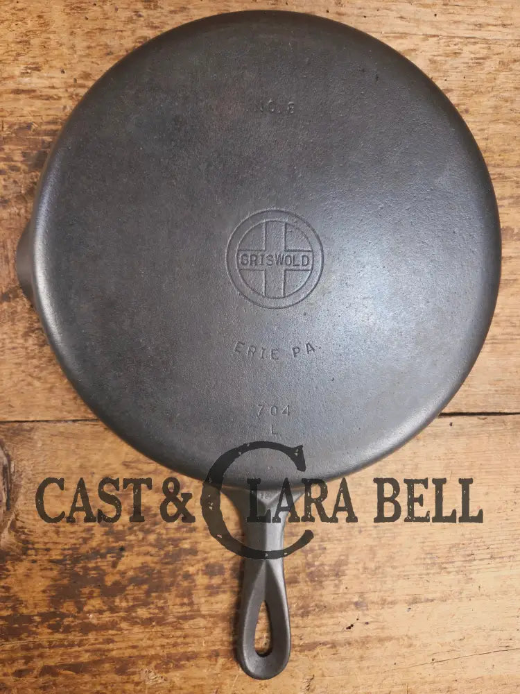 Griswold #8 Cast Iron Skillet Small Block Groove Handle 704 L Skillet
