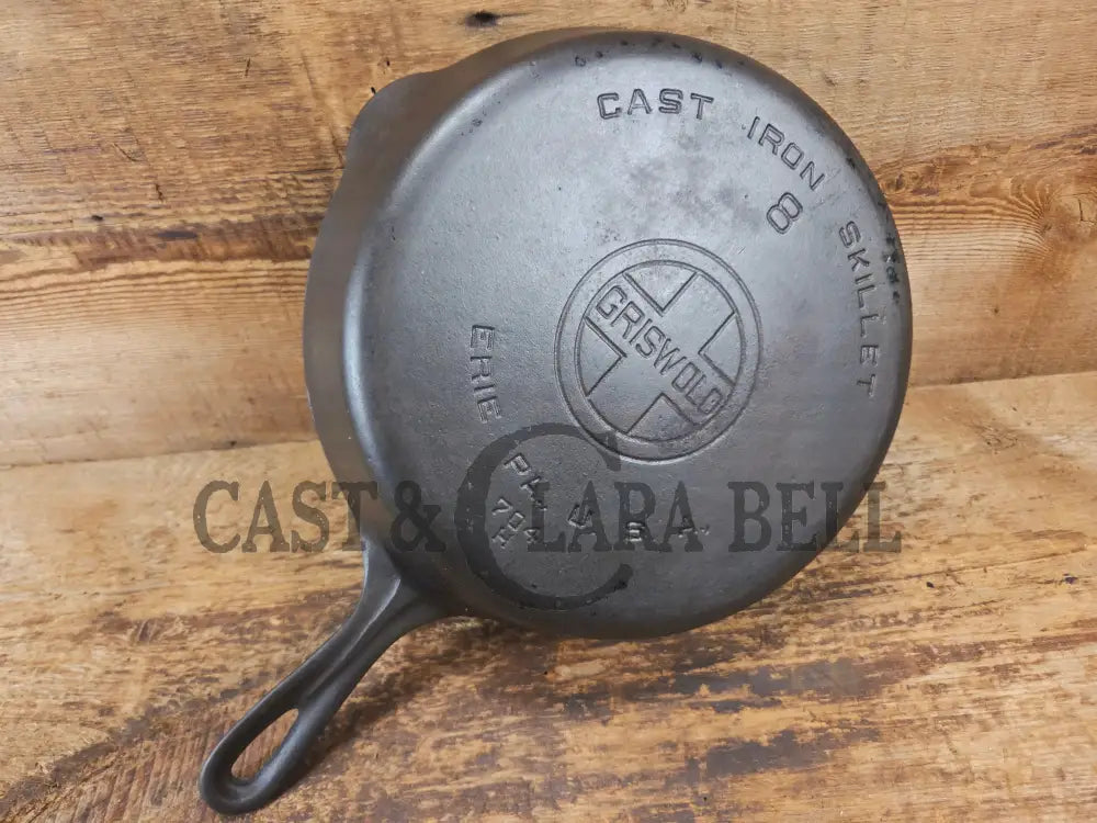 1930’s Griswold #8 Cast Iron Skillet with Large Block Logo 704 H - Skillet