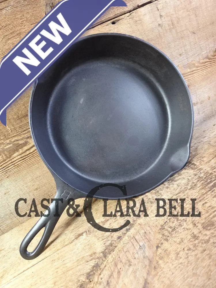 Griswold #8 Cast Iron Skillet with Large Block Logo and Smooth Bottom 704 H