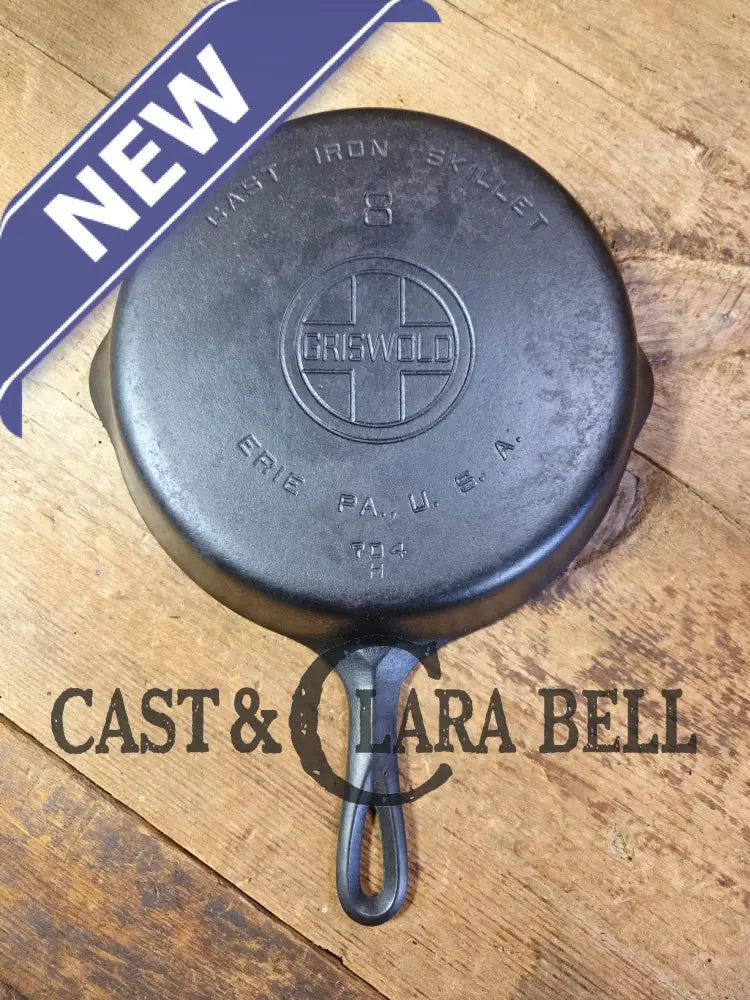 Griswold #8 Cast Iron Skillet with Large Block Logo and Smooth Bottom 704 H