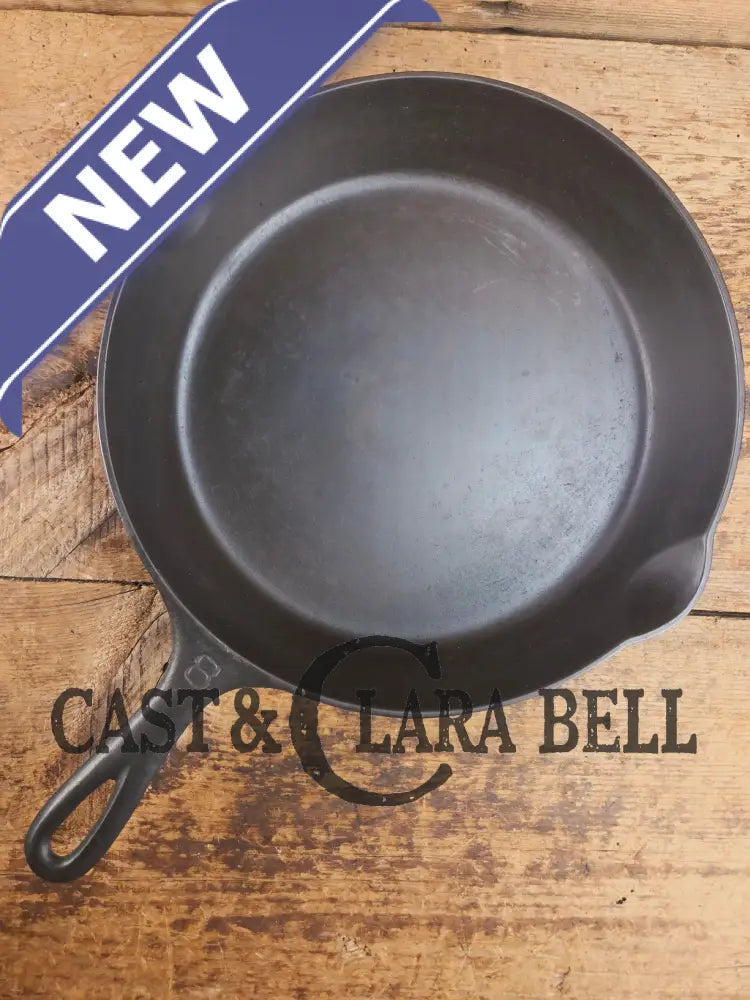 Griswold #8 Cast Iron Skillet with Large Block Logo and Smooth Bottom 704 V Skillet