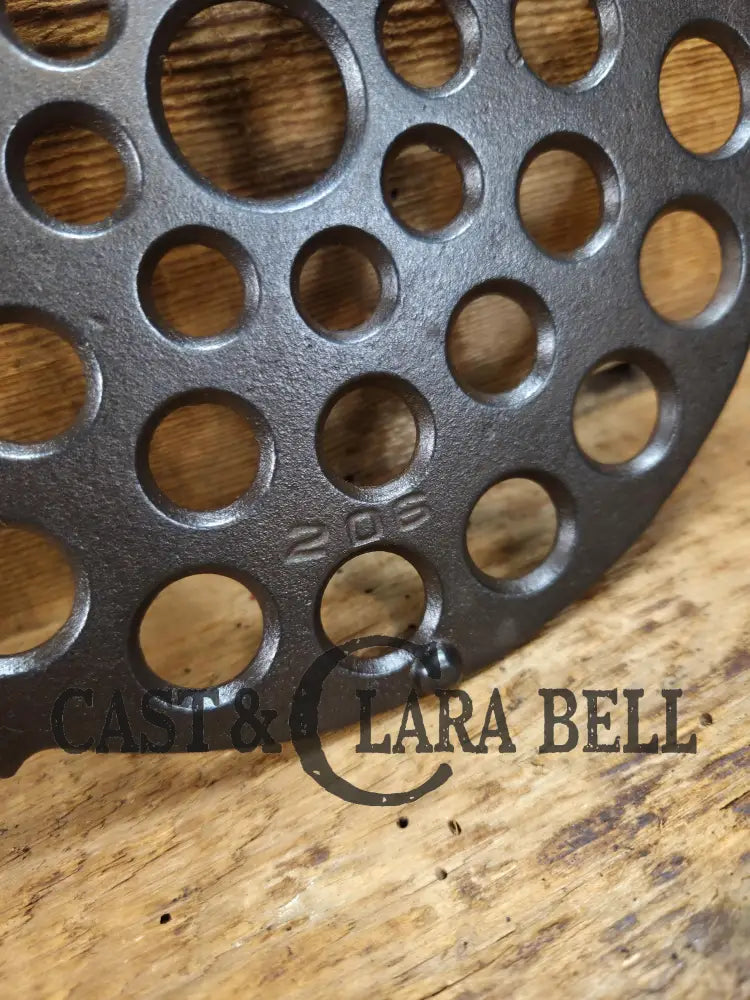 Griswold #8 Trivet. For #8 Griswold Tite Top Dutch Oven. #206. Perfect for your Dutch oven Dutch Ovens Trivets & Kettles