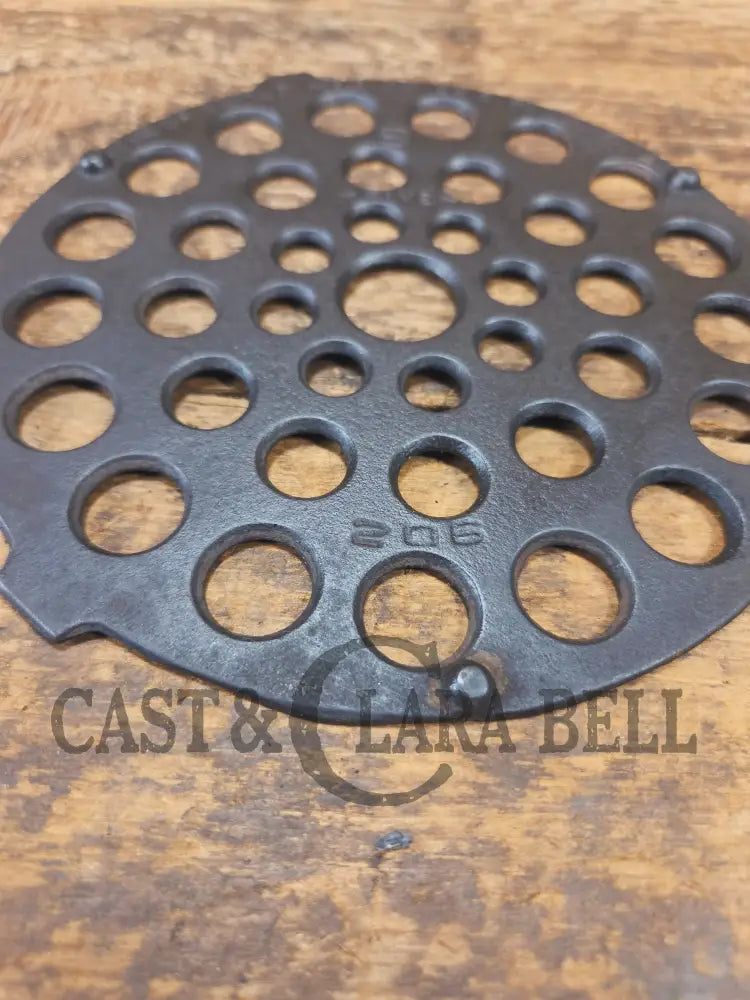 Griswold #8 Trivet. For #8 Griswold Tite Top Dutch Oven. #206. Perfect for your Dutch oven - Dutch Ovens Trivets &