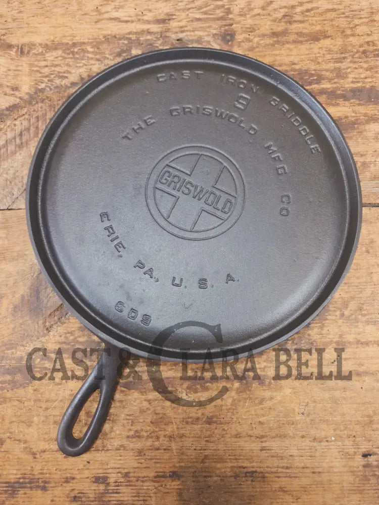 1930’s Griswold #9 Cast Iron Griddle Large Block logo ’Erie PA USA,’609’’. Awesome for pancakes and grilled cheese