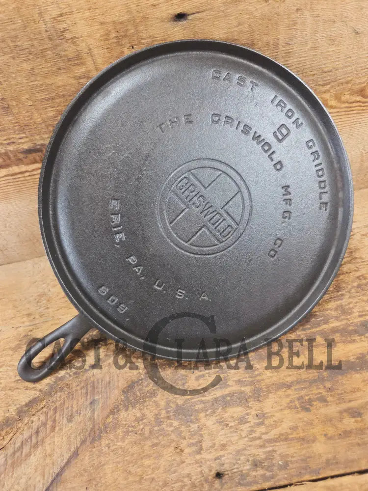 Griswold #9 Round Griddle with Large Block Logo 609. Beautiful swirls!! - Griddle