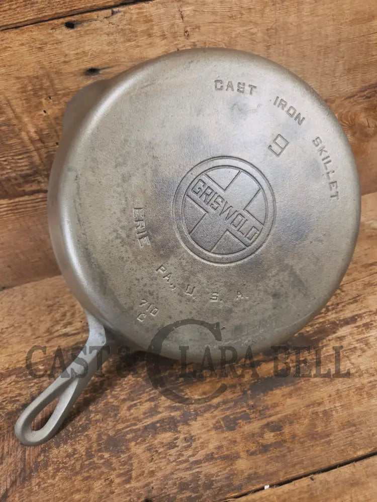 1930’s Griswold #9 Skillet with Large Block Logo Smooth Bottom and cool chrome finish! 710 C - Skillet