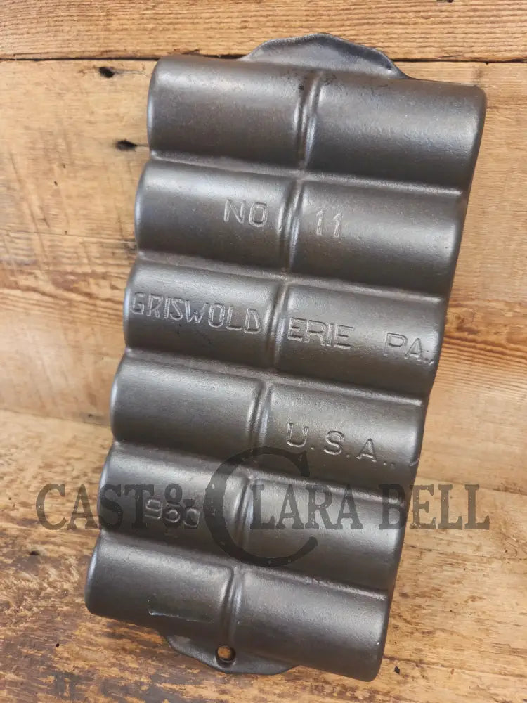 Griswold French Roll No. 11 Pan Erie PA USA 950 A. BEAUTIFUL condition and looks brand new! Perfect gift idea for the