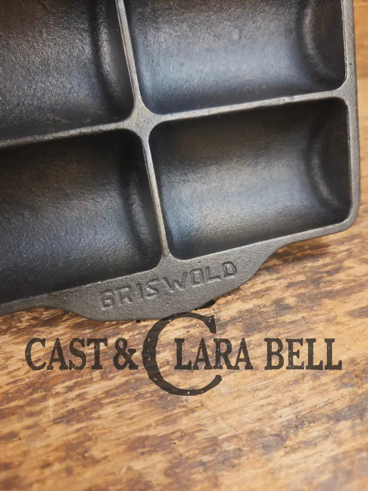 Griswold French Roll No. 11 Pan Erie PA USA 950 A. BEAUTIFUL condition and looks brand new! Perfect gift idea for the