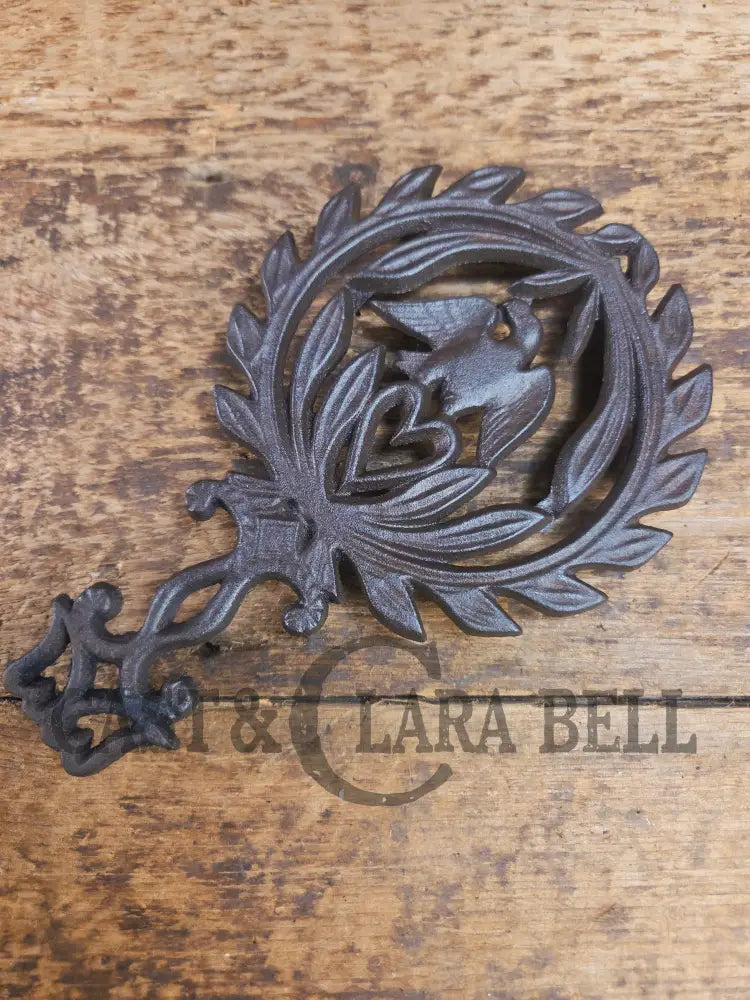 Griswold made ’American Eagle’ table trivet. #1730 perfect for your kitchen or dinner table! Dutch Ovens Trivets &