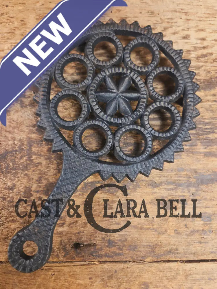 Griswold made ’Decorative Round’ large table trivet. #1902. Perfect everyday table trivet or gift! Dutch Ovens Trivets