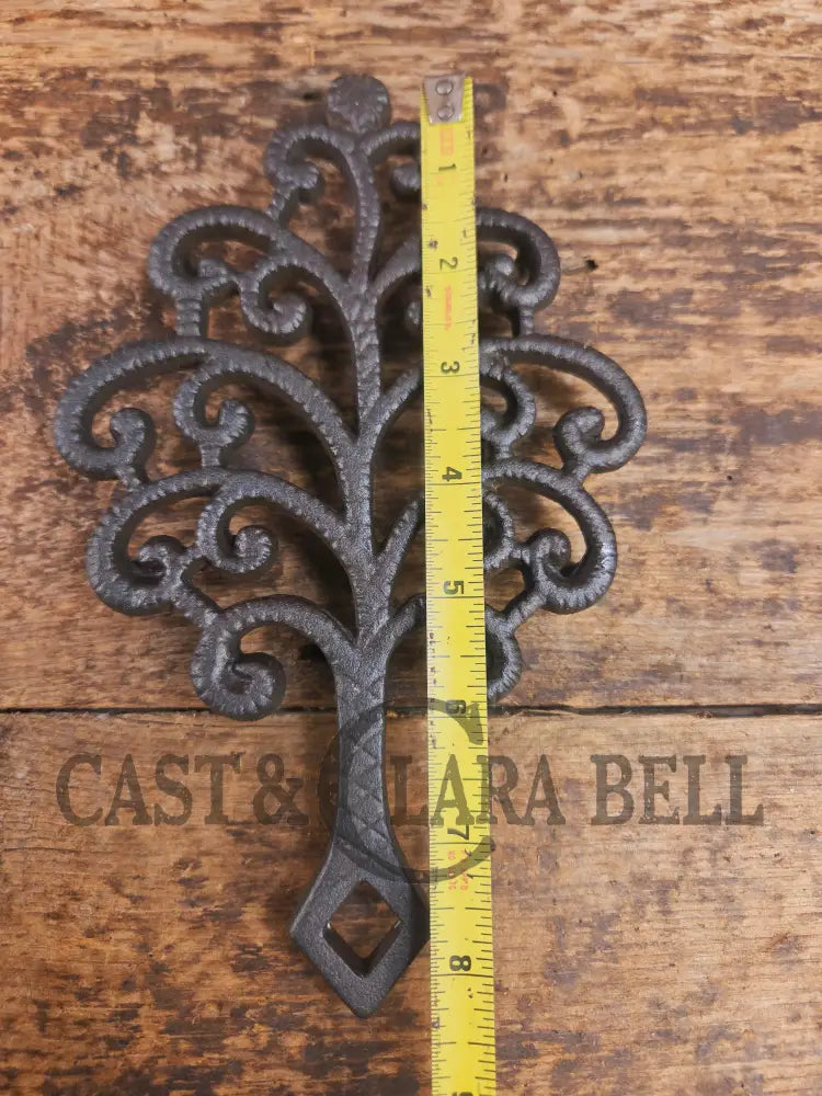 Griswold made ’Family Tree’ table trivet. #1726 perfect for your kitchen or dinner table! Dutch Ovens Trivets & Kettles