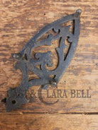Griswold made ’Flat Iron Trivet’ small table trivet. #1733 very cool trinket! Dutch Ovens Trivets & Kettles