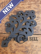 Griswold made small ’Family Tree’ table trivet. #1907. Cute trinket or gift!! Dutch Ovens Trivets & Kettles