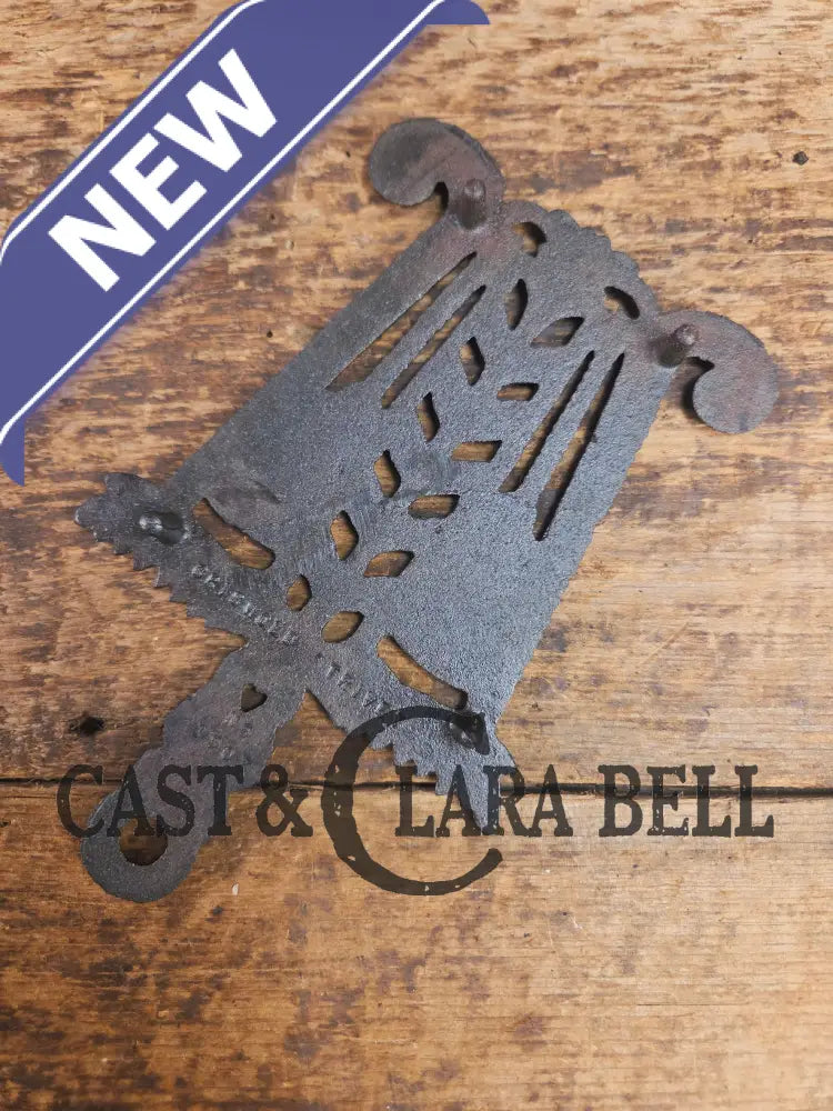 Griswold made ’Tassle and Grain’ table trivet. #1728 perfect for your kitchen or dinner table! Dutch Ovens Trivets &