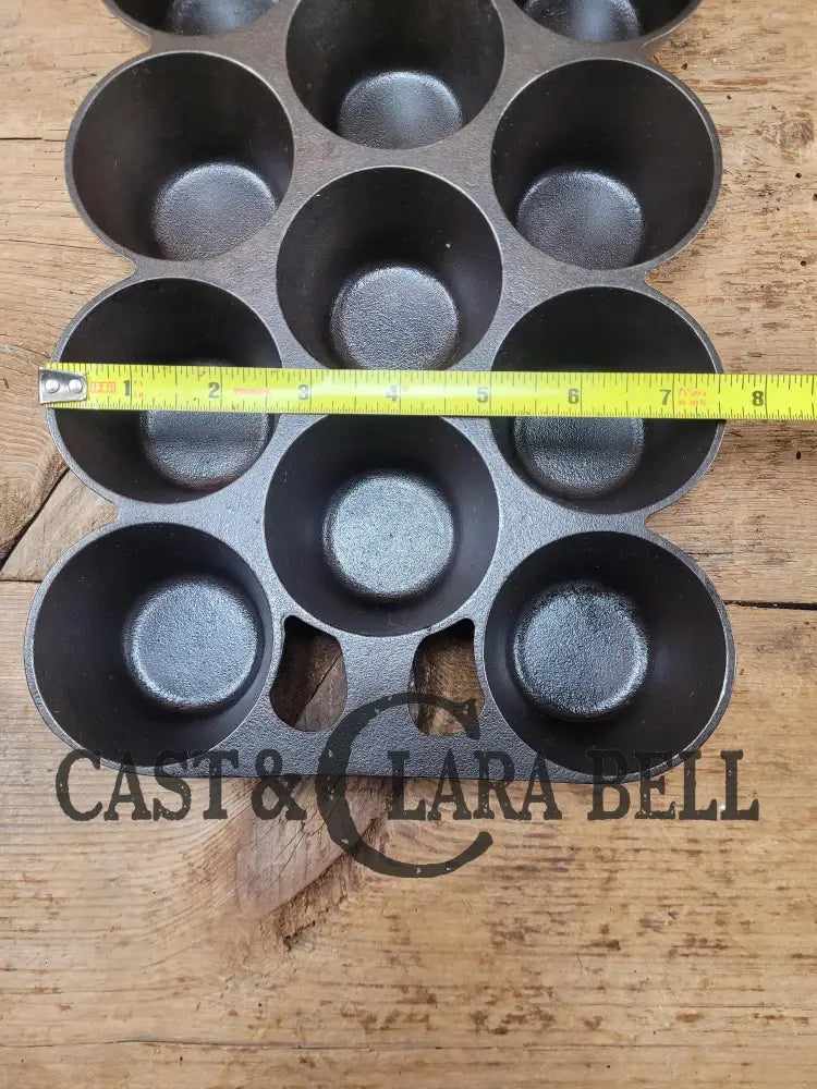 Griswold No. 10 Popover Pan 948. Variation 15 Closed Frame. Ready To Make Delicious Brownies