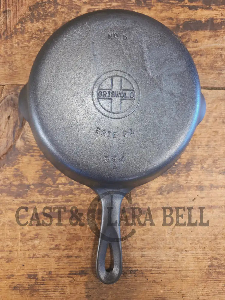 1940’s Griswold No. 3 Cast Iron Egg Skillet with Small Block Logo 709 D - Skillet