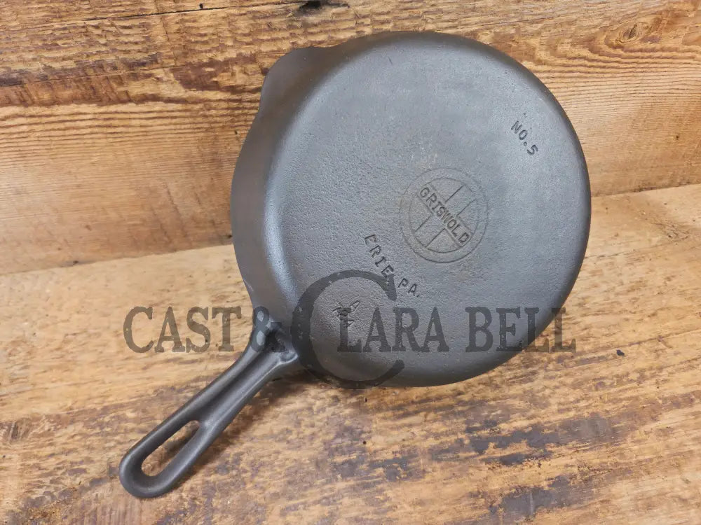 1930’s Griswold No. 5 Saute Skillet Small Logo Grooved Handle Smooth Bottom 724 - Skillet