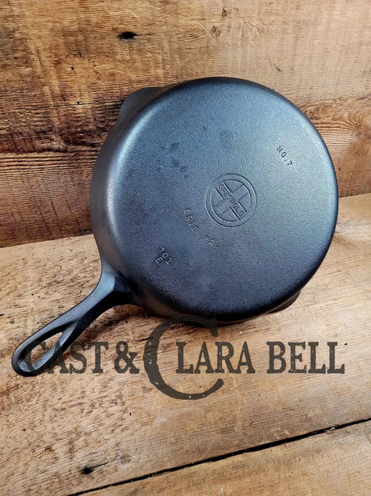 Griswold No. 7 Cast Iron Skillet With Small Block Logo 701 E. Awesome For Sides And Saute!