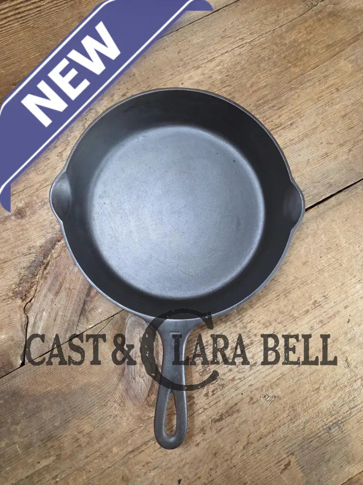 Griswold No. 7 Cast Iron Skillet with Small Block Logo 701 E. Awesome for sides and saute! Skillet