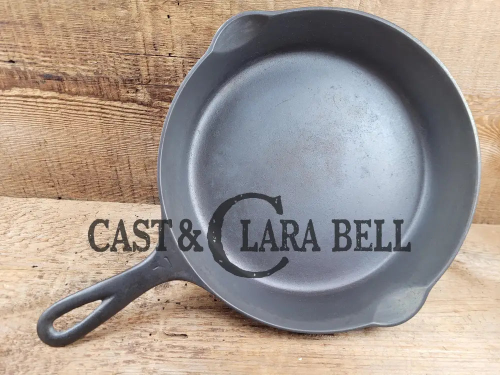 Griswold No. 7 Cast Iron Skillet With Small Block Logo 701 E. Awesome For Sides And Saute!