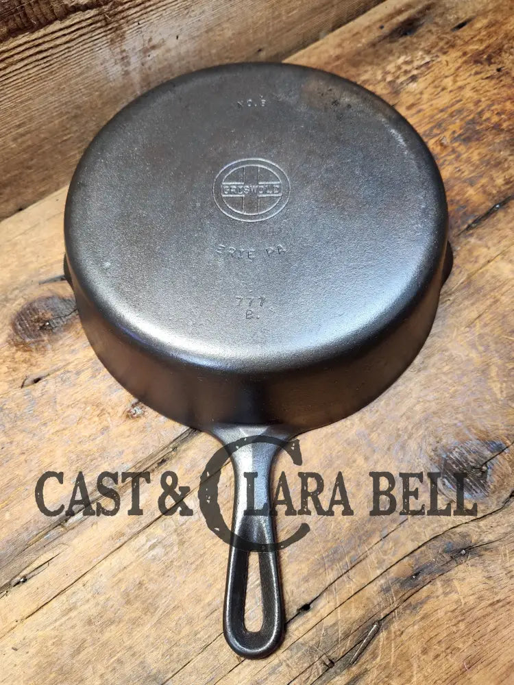 Griswold No. 8 Cast Iron ’Deep Skillet’ With Small Block Logo 777 B Skillet