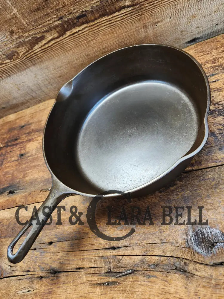 Griswold No. 8 Cast Iron ’Deep Skillet’ With Small Block Logo 777 B Sc24