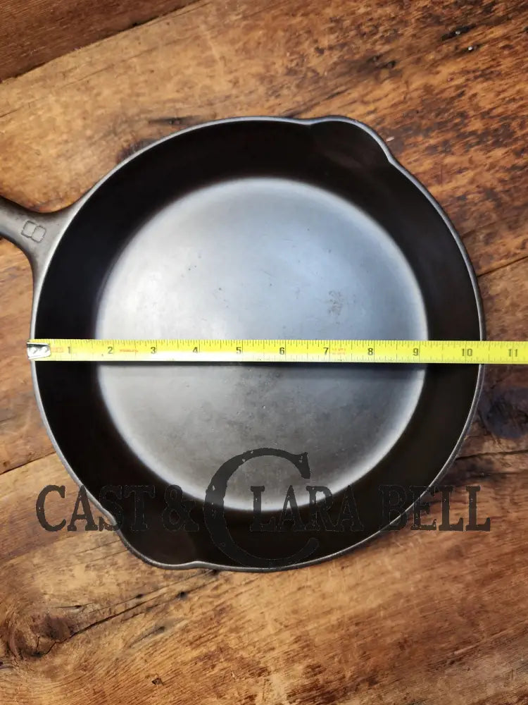 Griswold No. 8 Cast Iron Skillet With Small Block Logo And Smooth Bottom 704 L