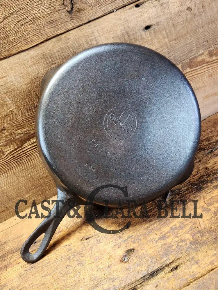 Griswold No. 8 Cast Iron Skillet With Small Block Logo And Smooth Bottom 704 L