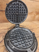 Griswold No. 8 Waffle Iron (314/315) with low (913) bailed base. Makes crispy waffles! - Waffle Iron