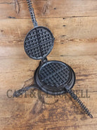 1920’s Griswold No. 8 Waffle Iron (886/885) with original handles & short base 795 (restored pitting) - Waffle Iron