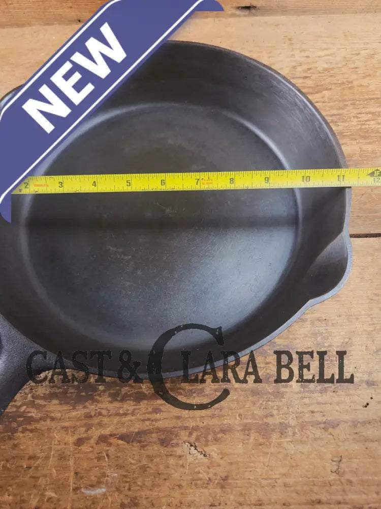 Griswold’s Good Health #9 Cast Iron Skillet 659. Classic Department store piece! Skillet