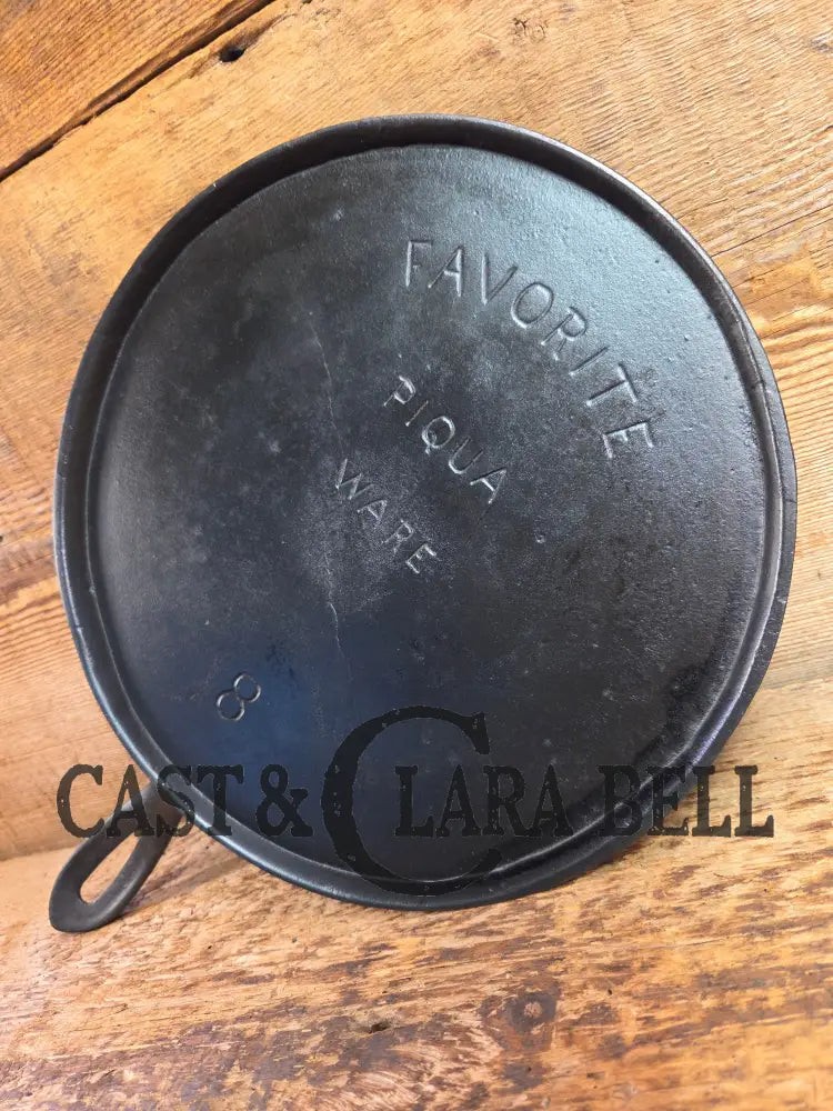 Hard to find 1910’s Early Favorite Piqua Ware #8 Cast Iron Griddle Arc Straight Logo Griddle