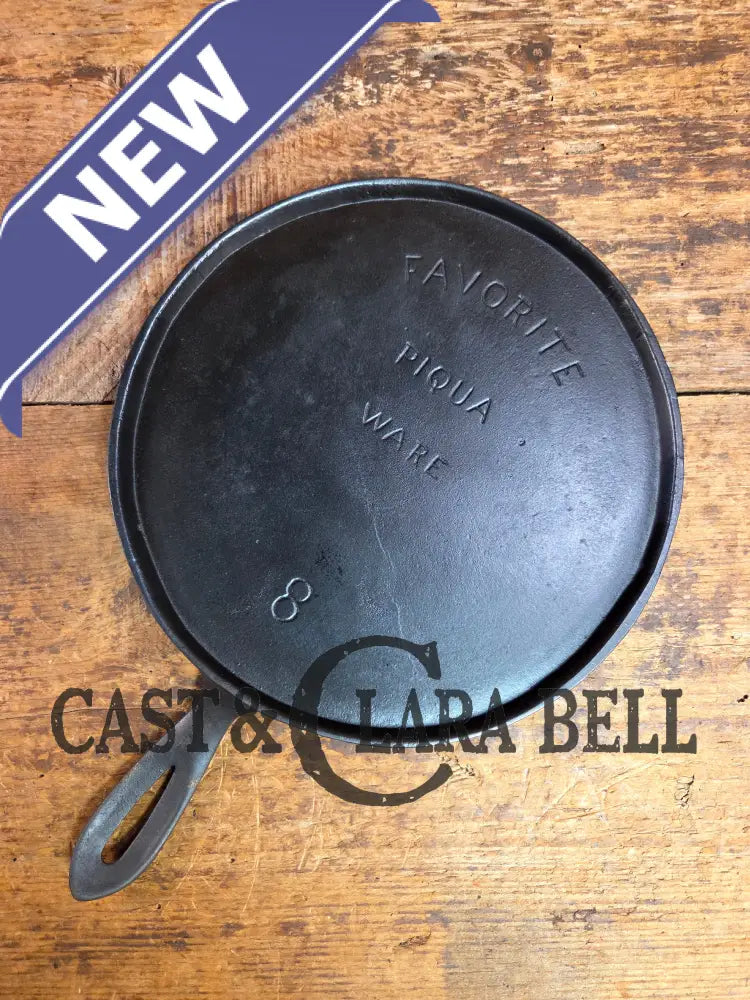 Hard to find 1910’s Early Favorite Piqua Ware #8 Cast Iron Griddle Arc Straight Logo Griddle